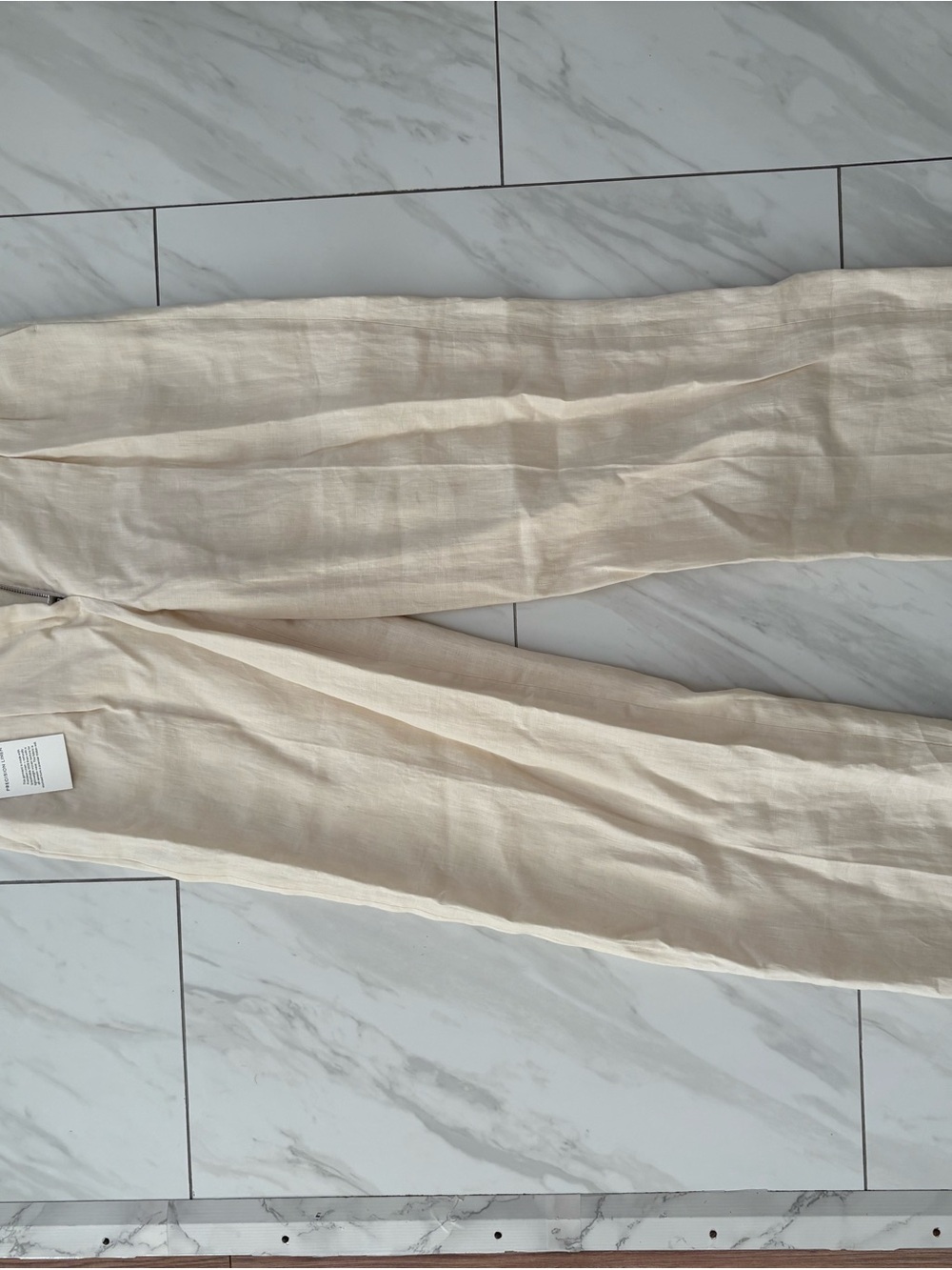 Aritzia women’s Chinos in Natural Beige Linen Blend